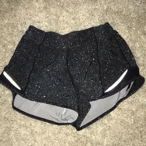 Lululemon hotty hot shorts size 4